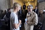 Valgkamp. Søren Pind førte i dag valgkamp på Kommunehospitalet i København. Ud over at møde vælgere fik han også spørgsmål om nyt udspil fra rød blok. 