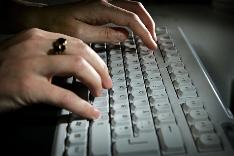 VALGKAMP. Socialdemokraterne er tilsyneladende mest effektive til at bruge links, der får vælgerne rundt på partiets hjemmesider. 