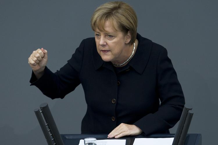Den tyske forbundskansler ses her efter at forfatningsdomstolen har meddelt, at Angela Merkel ikke har brugt pengene i strid med den tyske forfatning. 
