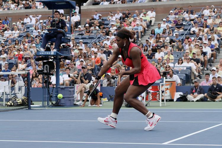 semifinalist. For sjette gang er Serena Williams i semifinalen i US Open. som hun vandt i 1999, 2002 og 2008. 