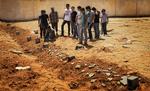 Begravelse. Libyere mindes en dræbt ven under begravelser i Benghazi. 