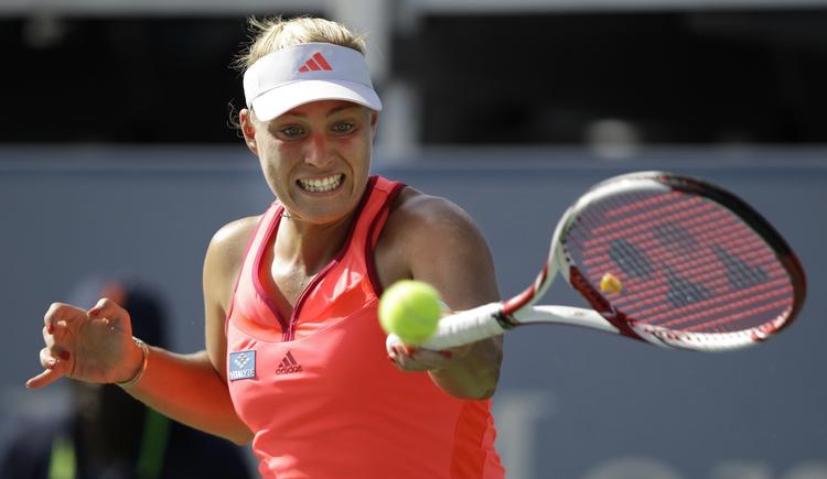 semifinalist. Det blev hverken Petkovic, Görges eller Lisicki, men Tysklands nummer fem, Angelique Kerber, der sikrede en tysk semifinale. 