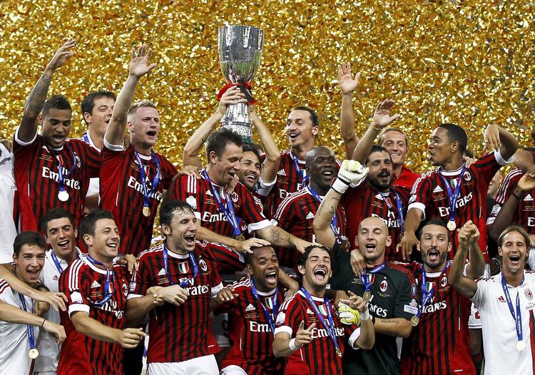 JUBEL. AC Milan har startet den nye sæson stærkt ud ved at vinde den italienske Super Cup. 