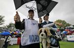 vandgang. Efter de første 18 huller i Hilversum er Rory McIlroy fem slag efter de førende, Simon Dyson og Marcel Siem. 