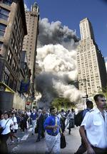 9/11. Ny antologi samler 18 bidrag til eftertanke ti år efter terrorudåden i New York den 11. september. Desværre er bidragene af svingende kvalitet. 