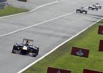 Overlegen. Med næsten ti sekunder ned til nummer toblev Sebastian Vettel en sikker vinder af det italienske Formel 1-grundprix. 