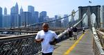 BROLØB. En løbetur over Brooklyn Bridge er en af de gratis forøjelser i New York. 