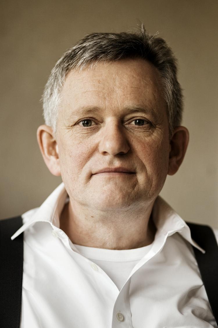 Tiltro. »11. september 2001 bestyrkede min tiltro til demokratiet og min mistro til enhver form for radikalisering af det politiske«, siger digter Søren Ulrik Thomsen 