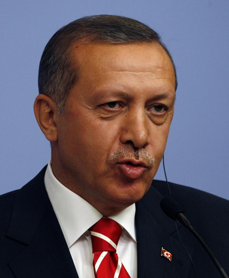 Rejsende. Erdogan er en stærk forkæmper for den palæstinensiske sag. Han skal i morgen tale i Den Arabiske Liga. 