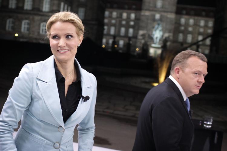 Fattigdom. Over 200.000 danskere lever under OECD's fattigdomsgrænse. Uanset udfaldet får torsdagens valg store konsekvenser for dem . 