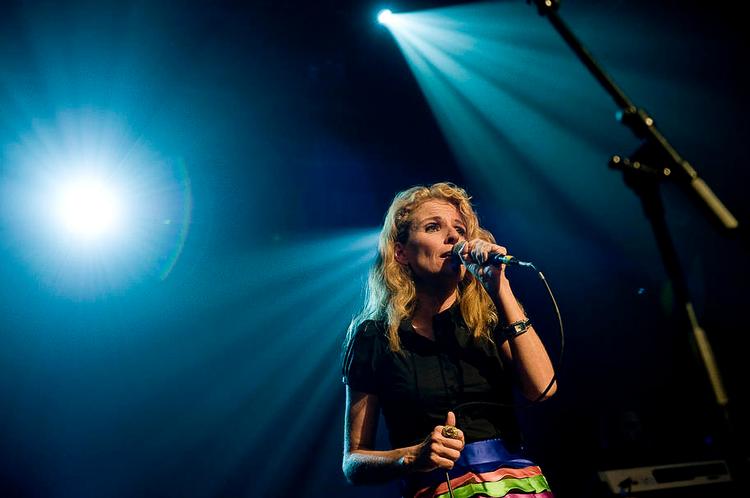 Nanna. Sangerinden med efternavnet Lüders Jensen, der her optræder i Store Vega i 2009, vælger nu åbenlyst side i valgkampen. 