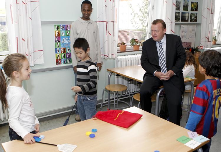 Visit. Lars Løkke Rasmussen har selv været ude at besøge en folkeskole i valgkampen. Det skete i sidste uge i Aalborg. 