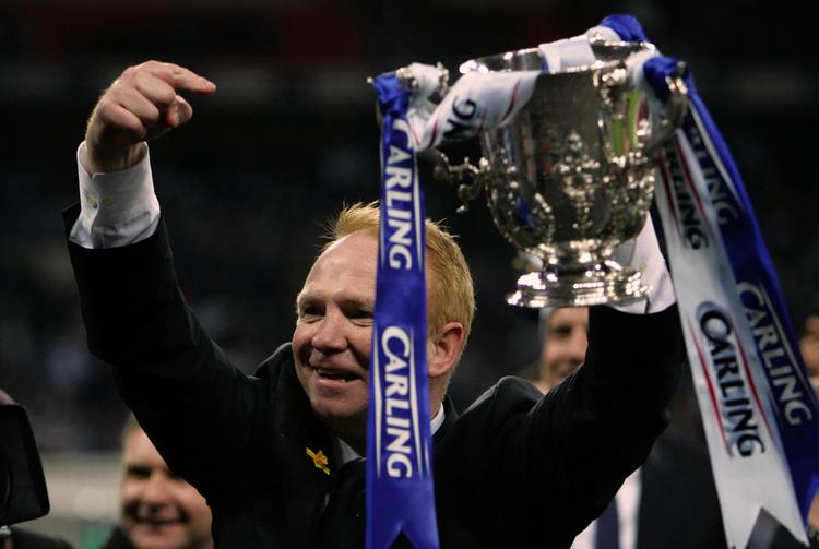 cover-up. Den tidligere Birmingham-chef Alex McLeish arbejder nu i Aston Villa. 