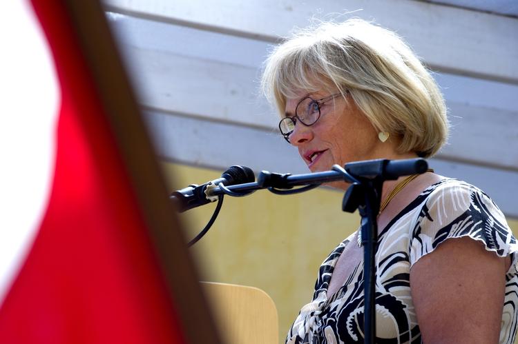 Kritik. Pia Kjærsgaard undrer sig såre over, at EU har udsat offentliggørelsen af det omstridte forslag om strammere grænseregler. 