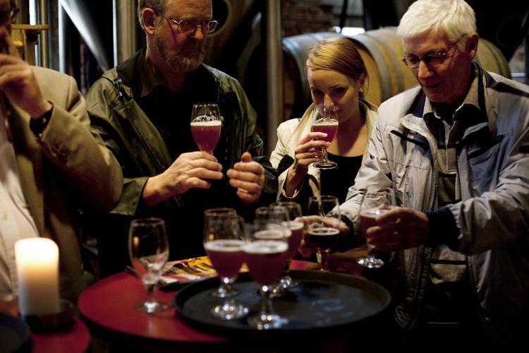 Skål. Nørrebro Bryghus holdt i dag historietime i anledning af Golden Days festivalen. 