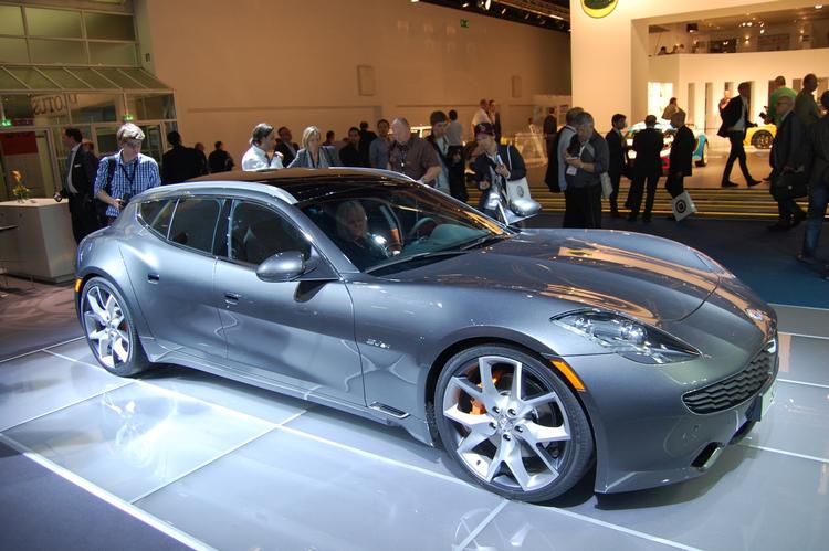 Praktisk. Fisker Surf skal ses som en slags stationcar. Ligesom den allerede kendte Fisker Karma kører den på både el og benzin. 