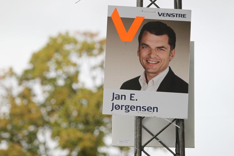 Ups. Børn ned til 8 år blev sendt på gaden for at dele valgmaterialer ud, for Venstres kandidat i København Jan E. Jørgensen. 