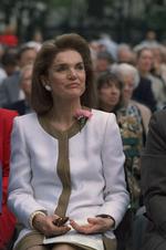 Bog. I et otte timer langt interview fortæller Jackie Kennedy om sine oplevelser som førstedame. Det kan nu læses for første gang i bogform. 