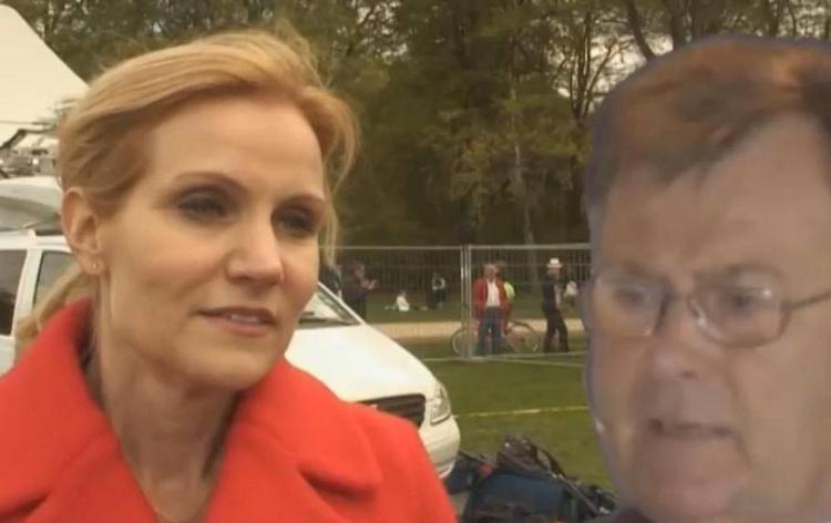 Økonomihymne. »Sådan spiller klaveret ikke«, siger Claus Hjort Frederiksen, og så spiller klaveret i 'Stery Oh's vindersang 'Et Gabende Hul'. Se videoen nederst i artiklen. 