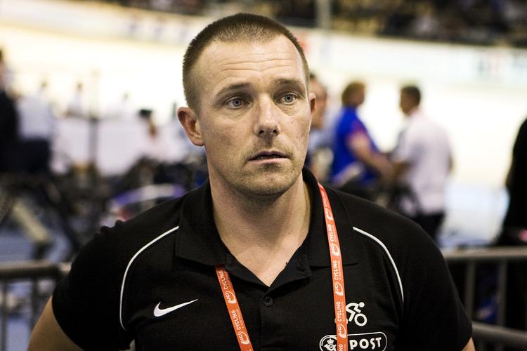 Chef. Landstræner Lars Bonde får lettere ved at udtage VM-holdet, når han nu er tvcungte til at se bort fra Alex Rasmussen. 