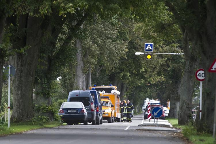 Valgsted. Sundskolen i Nykøbing Falster blev evakueret efter fund af et mystisk pulver. Meget tyder nu på, at der var tale om indhold fra en pulverslukker. 