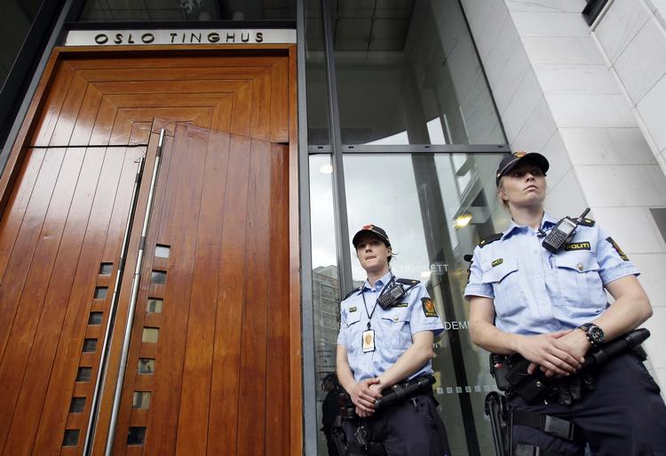Efterspil. Politifolk har også følelser, lød det på politiets pressekonference i dag, efter kritik af politiets responstid til Utøya. 