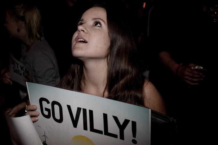 Tilhænger. Da Villy Søvndal indtog scenen, blev alle øjne rettet mod ham. 