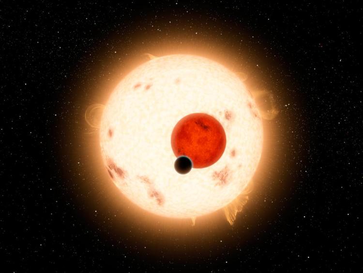 TVILLINGESOL. Kepler-16b og de to sole, som de illustreres af Nasa. 