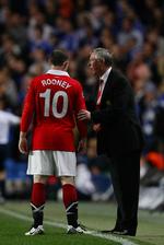 taktikmøde. Alex ferguson har givet sin stjerneangriber Wayne Rooney masser af tips. Her under Champions League-kampen mod Chelsea i april. 