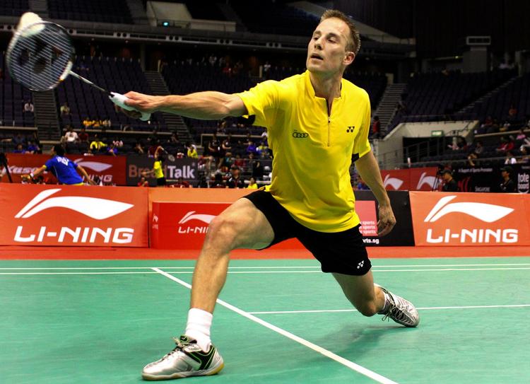 UDE. Peter Gade var seedet til en finaleplads i Kina, men røg ud i semifinalen. 
