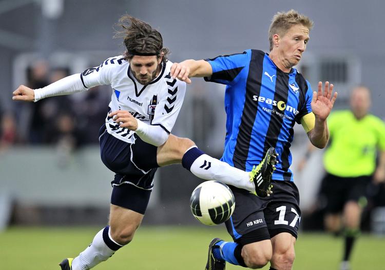 SKARP. Peter Graulund var på pletten to gange for AGF i kampen mod HB Køge. 