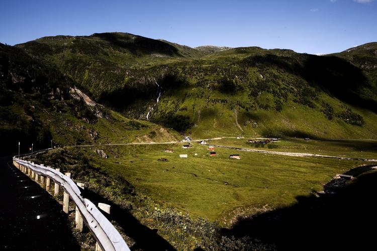 SKØNT. En køretur i den smukke norske natur bliver fremover lidt billigere. (Arkivfoto) 