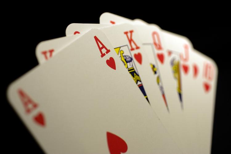 POKER. Danske Spil vurderer, at de med afgørelsen fra EU snart vil udbyde netpoker. 