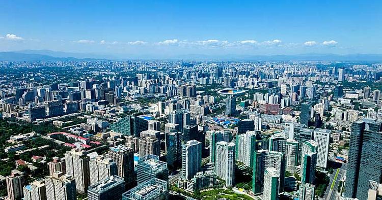 VOKSEVÆRK. Beijing (billedet) vokser, Kina vokser, og ny storlufthavn skal i 2015 være verdens største og mest travle. 