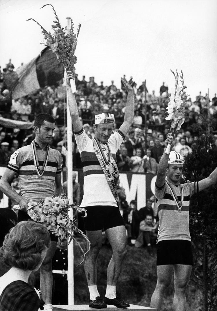 verdensmester. I 1970 blev Jørgen Schmidt verdensmester hos amatørerne i Leicester, og nu er en anden Schmidt verdensmester for juniorer. 