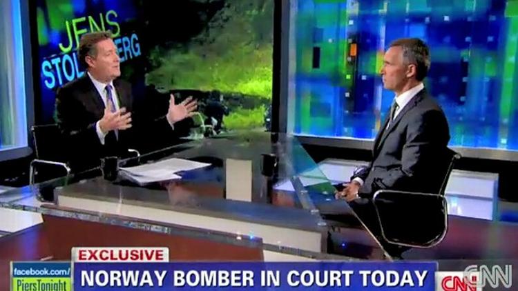 Fint. Den norske statsminister Jens Stoltenberg var gæst i talkshowet 'Piers Morgan Tonight'. 