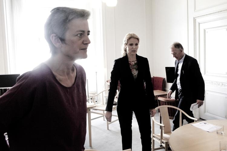 Regeringsdannelse. Thorning-Schmidt skal sætte sit hold af 'værdiministre'. Du kan hjælpe hende. 