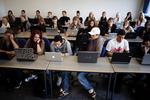 gymnasieklar. »Man kan undre sig over, at man ikke for længst har fået indført klare retningslinjer for, efter hvilke kriterier ansøgere bør optages«, skriver Jonas Poulsen, der har udviklet en matematisk model for fordelingen. Arkivfoto: Mathias Christensen 