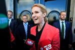 Efterløn. Hun er rimelig presset på økonomien i forvejen, og nu vil en række fagbosser lige have Helle Thorning-Schmidt til at finde 32 milliarder mere. 