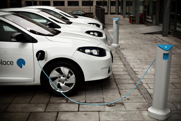 VIND. Den intelligente måde at tanke elbilen på involverer, at elektriciteten i høj grad stammer fra vindenergi. 