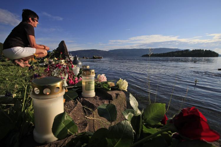 Eftertanke. Norsk politi fortæller for første gang, hvordan de oplevede terrorangrebene 22. juli. 