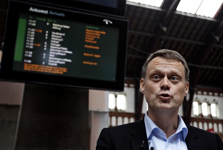 UDFORDRING. Direktør i DSB, Christian Roslev, har i dag holdt pressemøde på DSB's hjemmebane Københavns Hovedbanegård. 