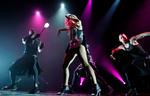 Lady Gaga tillader desværre ikke at Politikens fotografer tager billeder af hende uden, at hun godkender billederne på forhånd. Billedet her er derfor fra Seoul. 