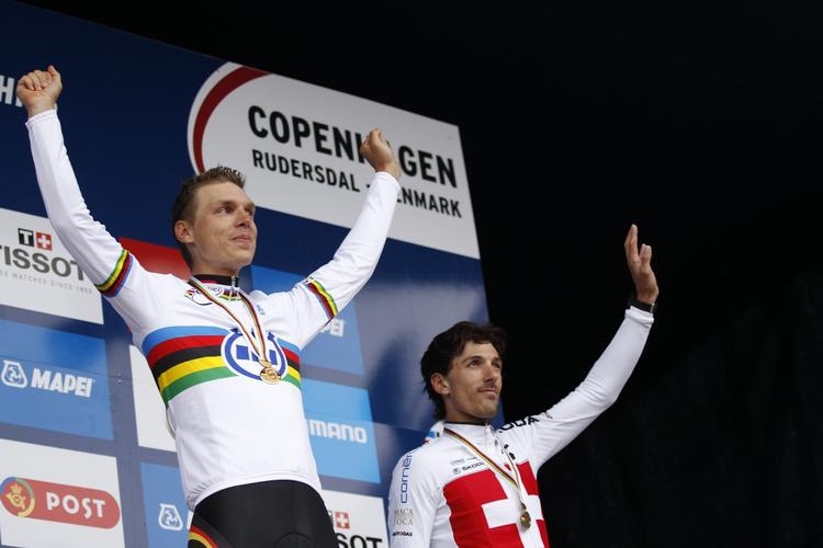 VM. Tony Martin (tv.) har vundet bronze to gange før men sikrede sig i år guld ved VM i enkeltstart. Sølvvinderen Fabian Cancallara har vundet VM i enkeltstart fire gange før. 