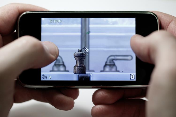 DANSK. Spil til iPhone udviklet i Danmark er i al beskedenhed supergode, fastslår Politikens spilanmelder. 