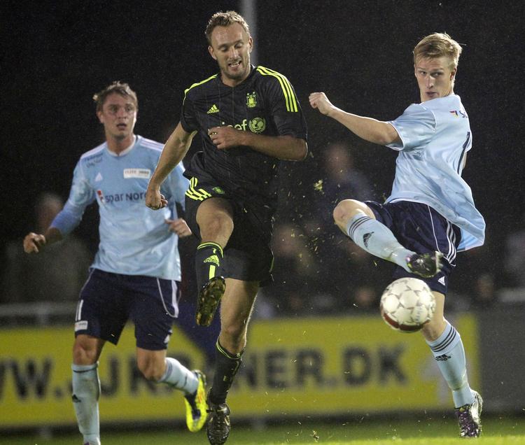 assist. I sin vante rolle som oplægger sørgede Dennis Rommedah for flere af Brøndbys mål mod Elite 2000. 