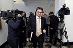 Brian Mikkelsen (K) har været økonomi- og erhvervsminister siden februar 2010. Han har tidligere været kulturminister fra 2001-2008 og justitsminister fra 2008-2010. Brian Mikkelsen har siddet i folketinget for de konservative siden 1994. 