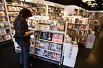 Bøger. Flere og flere boghandlere må dreje nøglen om. 