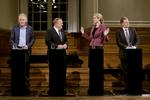 Repræsentative. Hver fjerde folketingsmedlem er cand scient pol'er. Som for eksempel Helle Thorning-Schmidt. Villy Søvndal er uddannet folkeskolelærer, mens Lars Løkke Rasmussen og Lars Barfoed begge er jurister. 