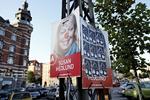 PLAKATKUNST. Natten til lørdag udløber fristen for at pille valgplakater ned. Men kommunen går først i gang med at gøre politikernes arbejde på mandag. 